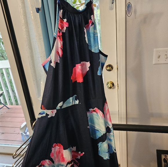 Colorful Blue Halter Dress - Picture 6 of 6